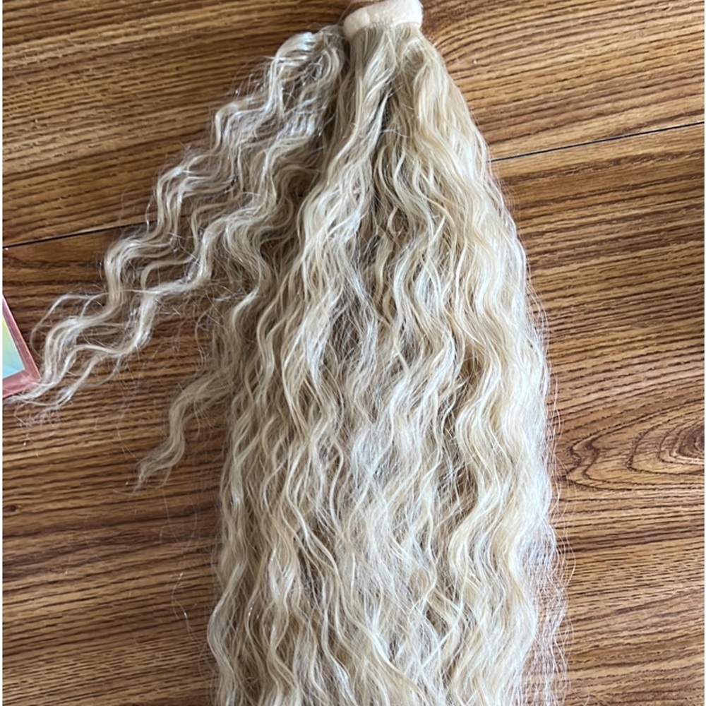 Clip in pony